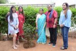 Asha Bhosle At Whistling Woods International For 5th Veda Session on 15th March 2018 (7)_5aab62751bde2.jpg