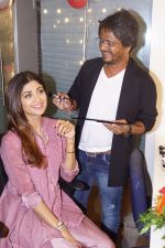 Shilpa Shetty Launches Her Makeup Artists Make Up Academy on 19th March 2018 (1)_5ab0bd048ab8c.JPG