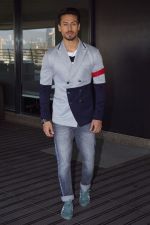 Tiger Shroff Spotted At Nadiadwala Office Promoting Baaghi 2 on 21st March 2018 (14)_5ab344115bb12.JPG