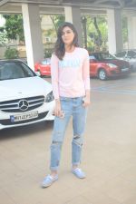 Kriti Sanon spotted At Juhu For Shoot Of Miss Malini Show on 23rd March 2018 (41)_5ab5f01f085ad.JPG