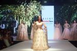 Yami Gautam Showstopper For Designer Kalki At Bombay Times Fashion Week on 1st April 2018 (4)_5ac246767bce0.JPG