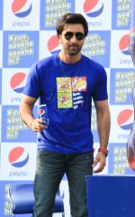Ranbir Kapoor Launches The New Pepsi Campaign _Kyun Sookhe Sookhe Hi_ on 6th April 2018 (40)_5ac9920ba8e41.jpg