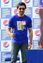 Ranbir Kapoor Launches The New Pepsi Campaign _Kyun Sookhe Sookhe Hi_ on 6th April 2018 (41)_5ac9920ce2ea5.jpg