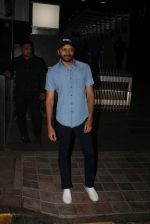 Riteish Deshmukh Spotted At A Restaurant In Bandra on 6th April 2018 (6)_5ac9a787b870d.jpg