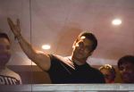 Salman Khan waves out to his fans post his return after getting bail in the poaching case on 7th April 2018 (23)_5ac9acfaaf165.jpg
