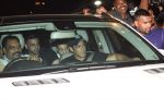 Salman Khan waves out to his fans post his return after getting bail in the poaching case on 7th April 2018 (4)_5ac9ace214f6b.jpg