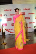 Kareena Kapoor at Lokmat Maharashtrian of The Year Awards 2018 in NSCI worli , mumbai on 10th April 2018 (99)_5acdb2c30a677.jpg