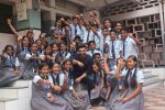 Arjun Kapoor, ambassador for Gender Equality of Girl Rising India Foundation shooting a campaign with 40 kids at Air India Modern School Kalina on 17th April 2018 (10)_5adf2df223079.JPG