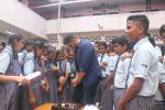 Arjun Kapoor, ambassador for Gender Equality of Girl Rising India Foundation shooting a campaign with 40 kids at Air India Modern School Kalina on 17th April 2018 (15)_5adf2e22c5b9e.JPG