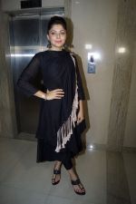 Kanika Kapoor at the launch of First Ever Devotional Song Ik Onkar on 17th April 2018 (6)_5adf2ede693a1.JPG