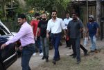 Ranbir Kapoor Spotted At Versova Andheri on 18th April 2018 (3)_5ae0169745e74.jpg