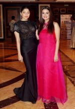 Dia Mirza, Kanika Kapoor At The Launch Of Beat Plastic Pollution Campaign on 26th April 2018 (14)_5ae2b0793b1ff.jpg