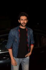Kartik Aaryan snapped at Grandmama�s All Day Cafe on 28th April 2018 (5)_5ae567abf06a3.JPG