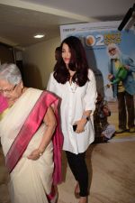 Aishwarya Rai Bachchan at the Screening of 102 NotOut in Sunny Super sound, juhu on 1st May 2018 (25)_5ae95625143b2.JPG