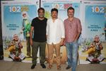 R Balki, Rajkumar Hirani at the Screening of 102 NotOut in Sunny Super sound, juhu on 1st May 2018 (82)_5ae957e39db1c.jpg