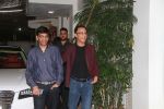 Vidhu Vinod Chopra at the Screening of 102 NotOut in Sunny Super sound, juhu on 1st May 2018 (93)_5ae958cae07b4.jpg