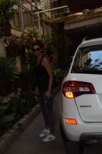 Daisy Shah spotted at sunny sound studio in juhu, mumbai on 5th May 2018 (4)_5af05f53a9b7b.JPG