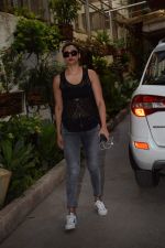 Daisy Shah spotted at sunny sound studio in juhu, mumbai on 5th May 2018 (6)_5af05f56ca324.JPG
