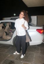 Kangana Ranaut spotted at juhu on 6th May 2018 (3)_5af06408a818a.jpg