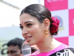 Tamannaah at the launch of B New Mobile Store in Proddatu on 5th May 2018 (44)_5af06a8f00615.jpg