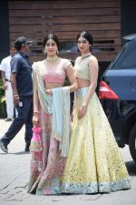 Janhvi Kapoor, Khushi Kapoor at Sonam Kapoor Anand Ahuja_s wedding in rockdale bandra on 8th May 2018 (41)_5af18b3a73caa.JPG