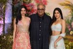 Janhvi Kapoor, Khushi Kapoor, Boney Kapoor at Sonam Kapoor and Anand Ahuja_s Wedding Reception on 8th May 2018 (242)_5af423d93ea3a.JPG