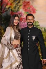 Sonam Kapoor and Anand Ahuja_s Wedding Reception on 8th May 2018 (92)_5af443750a4c5.JPG
