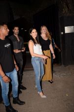 Sunny Leone with husband Daniel spotted at juhu on 18th May 2018 (2)_5b029b6e1ae9a.JPG