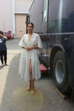 swara Bhaskar spotted at Mehboob Studio bandra on 29th May 2018 (12)_5b0e21c14b6c8.JPG