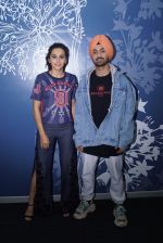 Diljit Dosanjh And Taapsee Pannu Spotted At Sony Office on 31st May 2018 (7)_5b10e7c1997ad.jpg