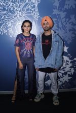 Diljit Dosanjh And Taapsee Pannu Spotted At Sony Office on 31st May 2018 (8)_5b10e7f784be4.jpg