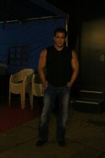 Salman khan spotted at Mehboob Studio bandra on 5th June 2018 (5)_5b178283b34ea.JPG