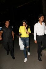 Janhvi Kapoor and friends spotted at yauatcha bkc on 6th June 2018 (2)_5b18d43d1e2c0.JPG