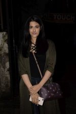 Nupur Sanon spotted at kromakey juhu on 7th June 2018 (6)_5b1a45a3d1f76.JPG