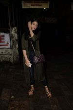 Nupur Sanon spotted at kromakey juhu on 7th June 2018 (7)_5b1a45a55026a.JPG