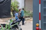 Madhuri dixit nene spotted on sets of total dhamaal on 21st June 2018 (1)_5b2ca4b496fb5.jpg