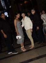 Priyanka Chopra, Nick Jonas at Yautcha bkc on 22nd June 2018 (7)_5b2df9c308557.jpg