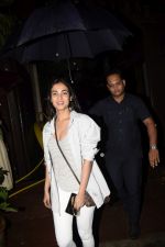Sonal Chauhan spotted at juhu on 23rd June 2018 (1)_5b2f904645981.JPG