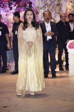 Rani Mukerji at Akash Ambani & Shloka Mehta engagement at Antilia in mumbai on 30th June 2018 (101)_5b38e616b9c0c.jpg