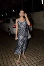 Dia Mirza spotted at pvr juhu on 13th July 2018 (43)_5b49f7eb0773f.jpg