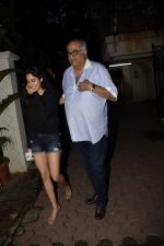 Janhvi Kapoor, Boney Kapoor spotted at Arjun Kapoor_s house in juhu on 25th July 2018 (4)_5b59705031917.jpg