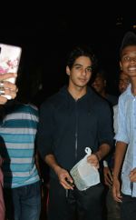 Ishaan Khattar Spotted At Farmers Cafe In Bandra on 29th July 2018 (3)_5b5ead1c9325e.jpg