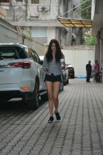 Rhea Kapoor spotted at bandra on 30th July 2018 (8)_5b605e4207a20.JPG