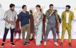 Akshay Kumar, Mouni Roy, Kunal Kapoor, Amit Sadh, Vineet Kumar Singh, Sunny Kaushal, Ritesh Sidhwani at Imax trailer and poster launch of upcoming film Gold on 1st Aug 2018 (27)_5b62aa97e55d4.jpg