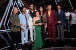 Anil Kapoor, Aishwarya Rai Bachchan, Rajkummar Rao, Manish Paul, Anu Malik, Neha Kakkar at the promotions of film Fanney Khan On The Sets Of Indian Idol in Yashraj Studio, Andheri on 1st Aug 2018 (168)_5b62b21ef209a.JPG