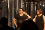 Salman Khan at Red Carpet for Manish Malhotra new collection Haute Couture on 1st Aug 2018 (8)_5b62bb6d50ad1.JPG