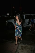 Sakshi Dhoni Spotted at Bastian in Bandra on 3rd Aug 2018 (6)_5b65810c91871.JPG