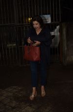 Farah Khan Spotted At Kromakay Salon In Juhu on 12th Aug 2018 (2)_5b713c6957bd5.jpeg