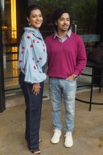 Kajol, Riddhi Sen Spotted At Intreview Of Helicopter Eela on 16th Oct 2018 (15)_5b758798cb57e.JPG