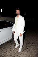 Kunal Kapoor at the Screening of Gold in pvr juhu on 14th Aug 2018 (62)_5b75271943ce4.JPG